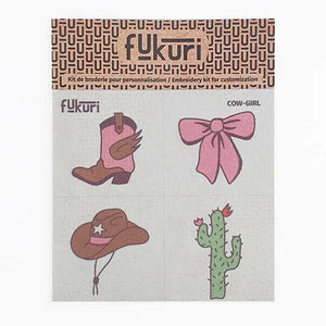 20060-Broderie-Fukuri-Planche-a-broder-cow-girl-chapeau-cactus-noeud-bottes