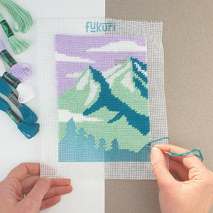 10033-Canevas-Fukuri-montagnes-needlepoint-Lifestyle-square