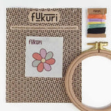 20037-Broderie-Fukuri-Kit-broderie-fleur-multico-kit-complet- broderie débutant facile