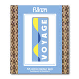 Kit canevas FUKURI au motif voyage. canevas très moderne qui se transforme en marque-page. Il est très facile à réaliser même pour les enfants à partir de 10 ans.