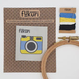 Contenu du kit complet broderie au motif d'appareil photo vintage