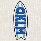 Kit de broderie planche de surf au motif OKLM pour broder sur ses vêtements même si tu est débutant. 