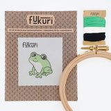 Kit broderie DIY au motif grenouille pour apprendre à broder. FUkuri