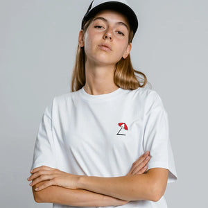 Simulation du kit broderie parasol de Fukuri sur un tee-shirt pour personnalisation ou ucycling