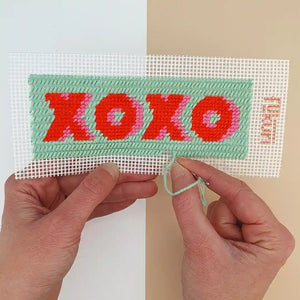 Réalisation du kit canevas marque-page xoxo de Fukuri