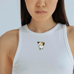 Chat brodé sur débardeur pour personnaliser ses vêtements ou les upcycler