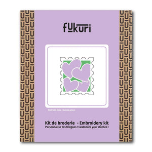 Packaging du kit broderie timbre coeurs