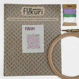 Contenu du kit de broderie timbre coeurs parme de Fukuri