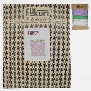 Contenu du kit de broderie sans cercle timbre coeurs parme