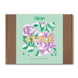 packaging du canevas moderne stylé, contenant tout le matériel nécessaire pour un résultat coloré et unique.